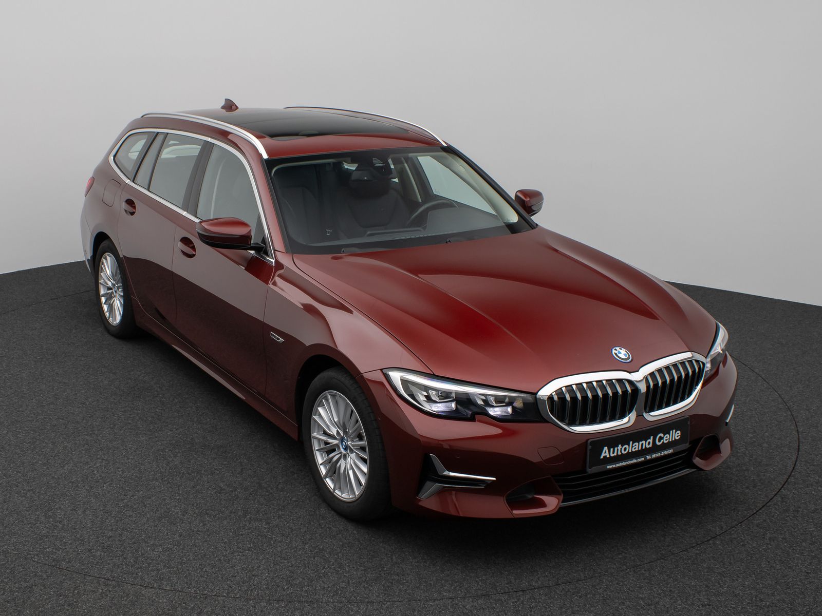 BMW 320e Luxury Line - Samsaru's Car Outlet