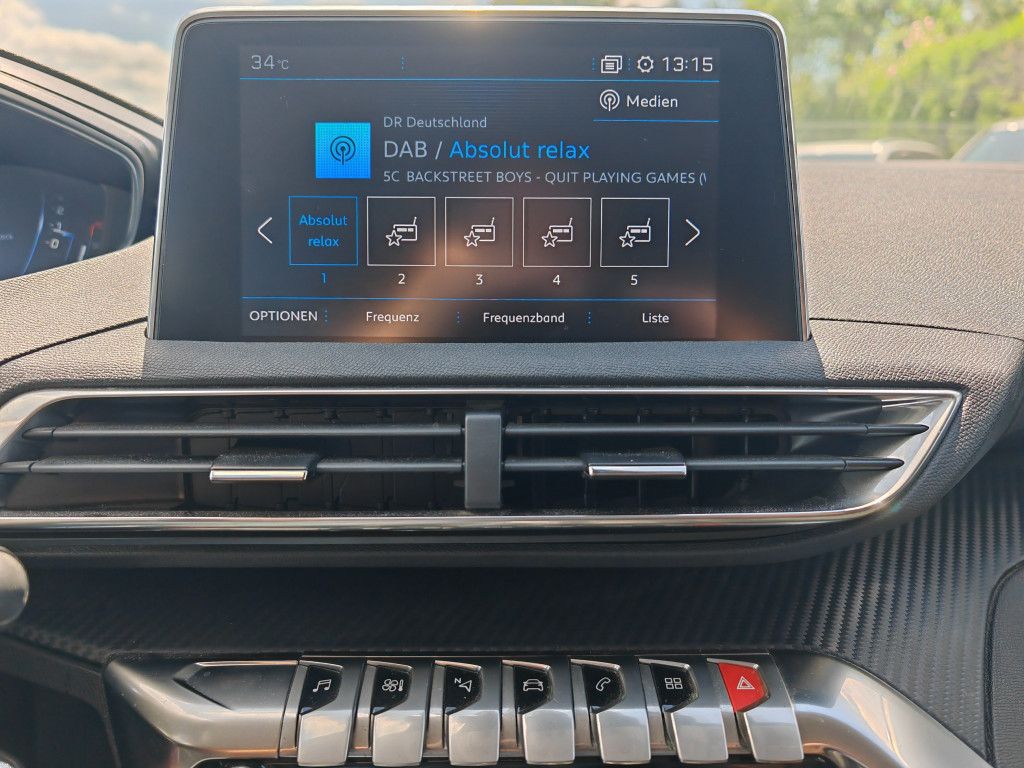 Peugeot 5008 PureTech 130 EAT8 - Samsaru's Car Outlet