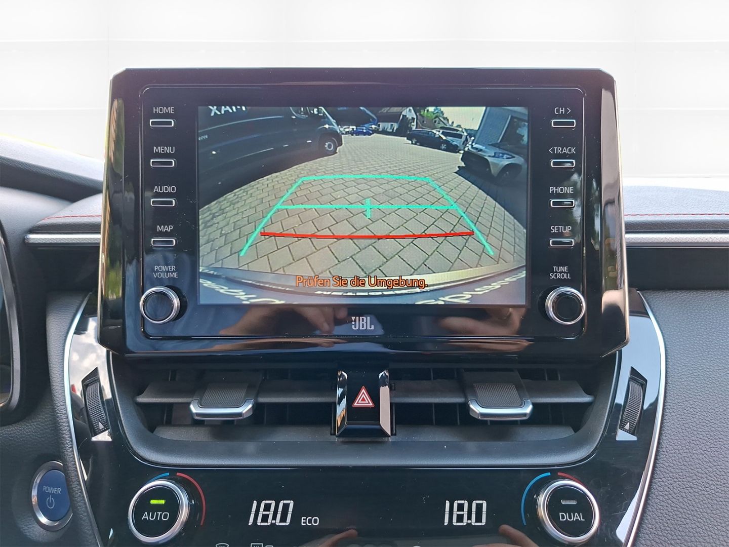 Toyota Corolla Touring Sports 2.0 Hybrid Lounge - Samsaru's Car Outlet