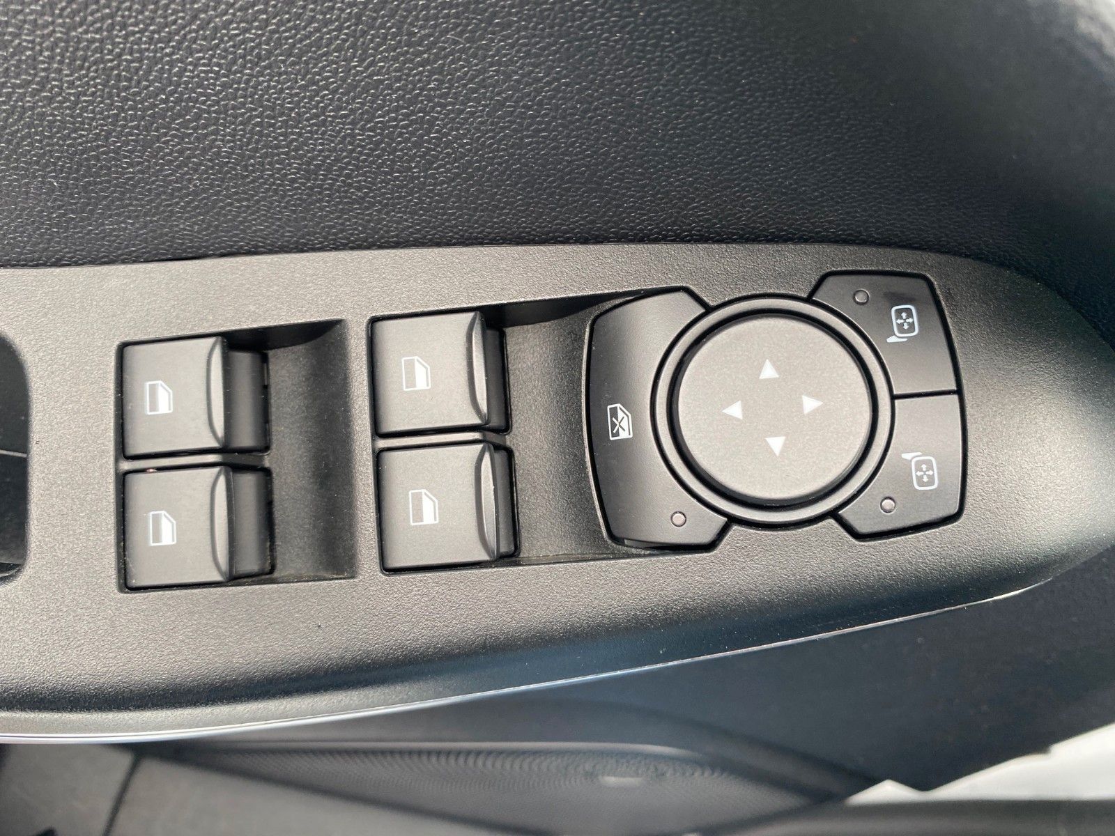 Ford Fiesta Active - Samsaru's Car Outlet