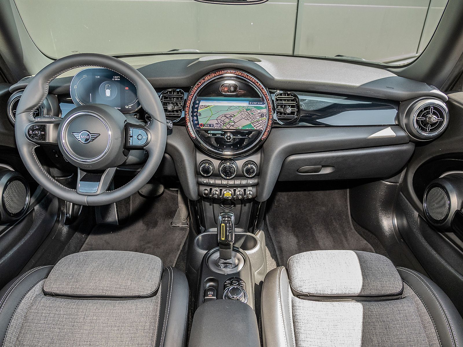 MINI Cooper SE 3-T - Samsaru's Car Outlet