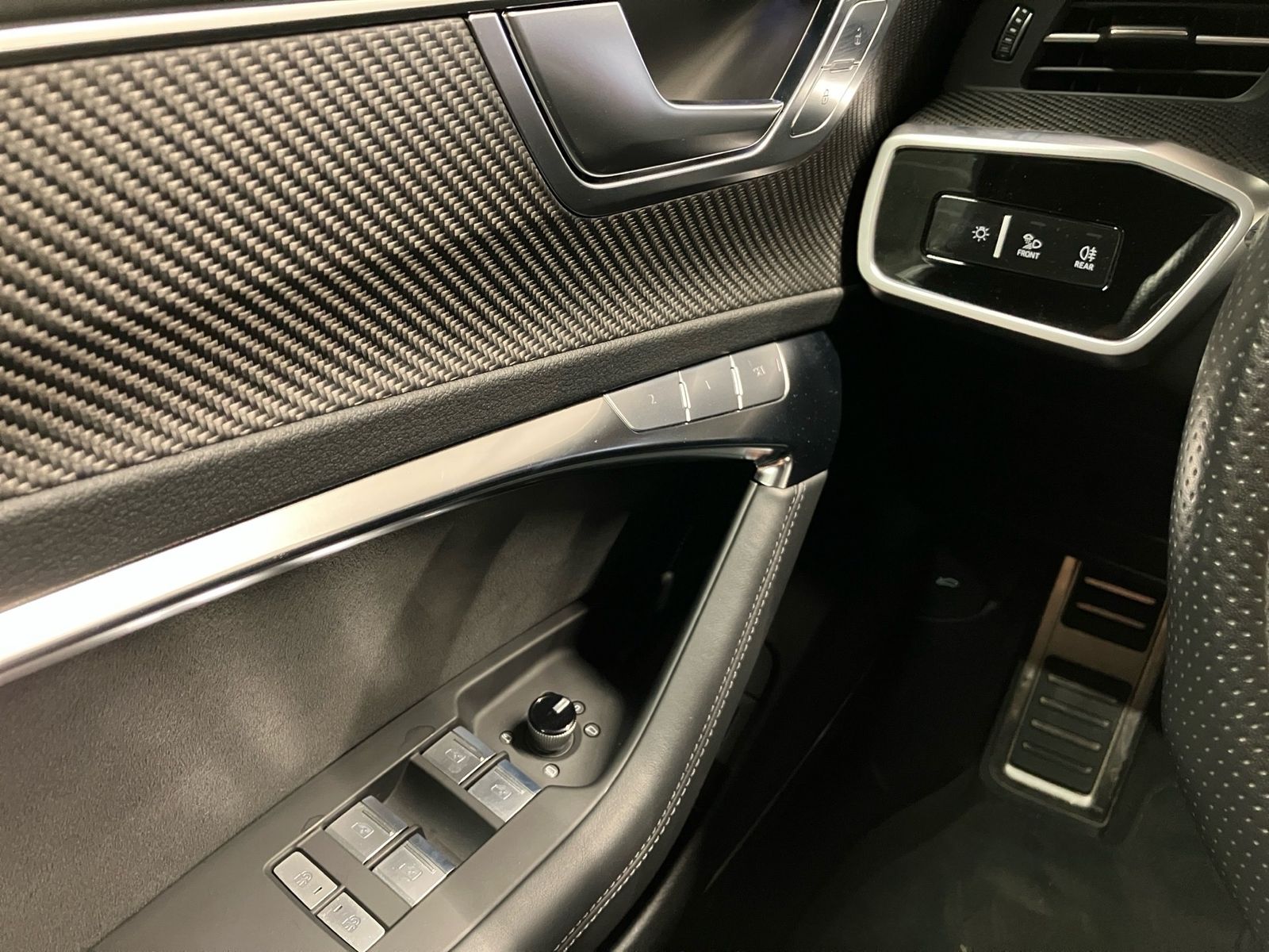 Audi RS 6 Avant QUATTRO 4.0TFSI 600PS.MATRIX.PANO.AHK