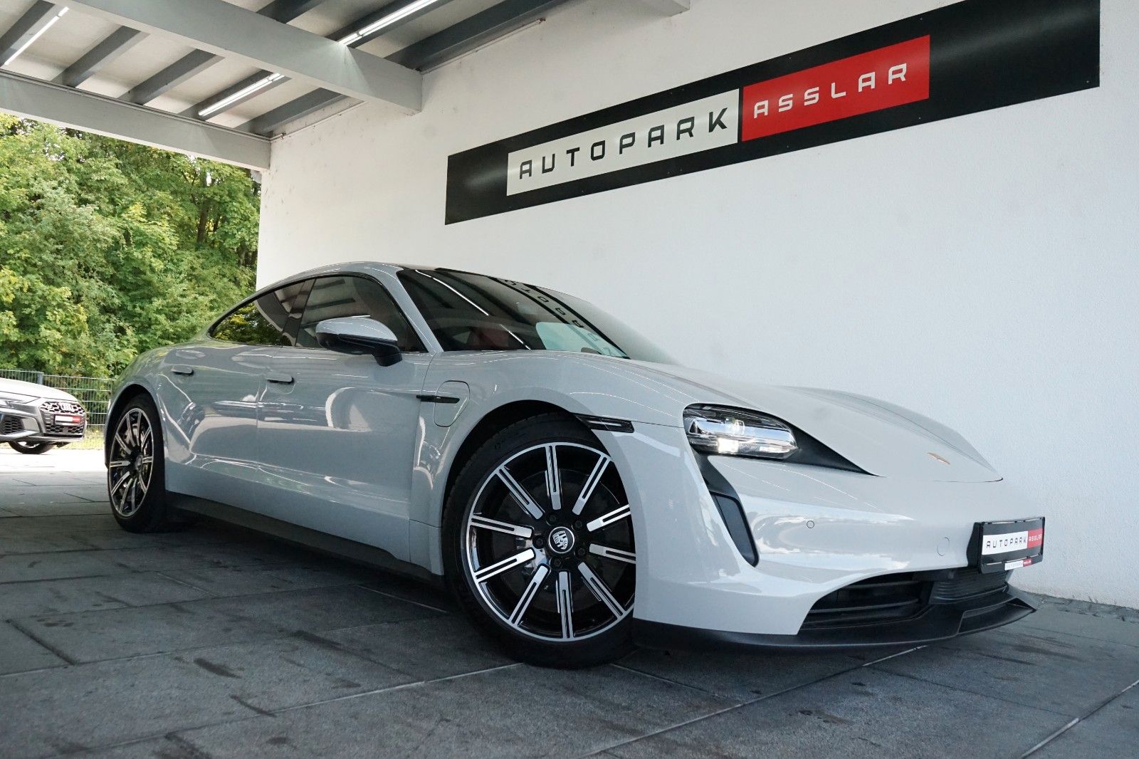 Porsche Taycan 4 S*KREIDE/PANO/CHRONO/3xDISPLAY/MEGA !!