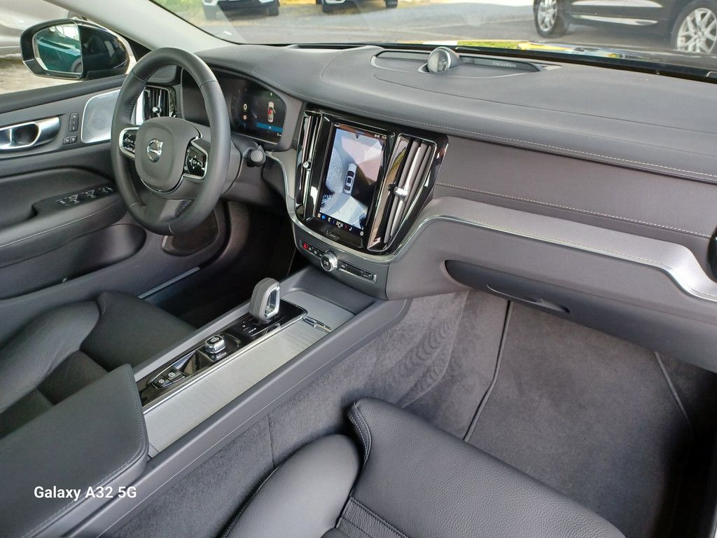 Volvo S60 B5 Ultimate Dark AWD°360°Cam