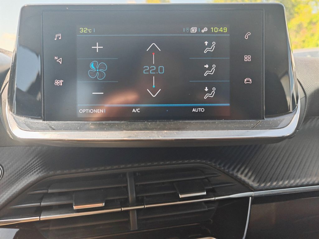 Peugeot 2008 e-2008 ELEKTRO - Samsaru's Car Outlet