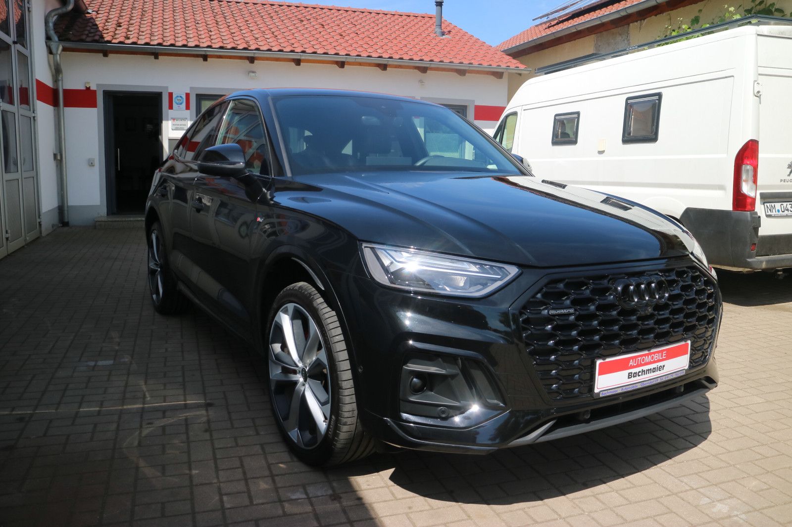 Audi Q5 Sportback 40 TDI quattro S line - Samsaru's Car Outlet