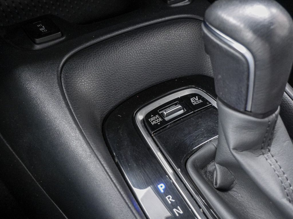 Toyota Corolla Touring Sports 2.0 Hybrid Business - Samsaru's Car Outlet