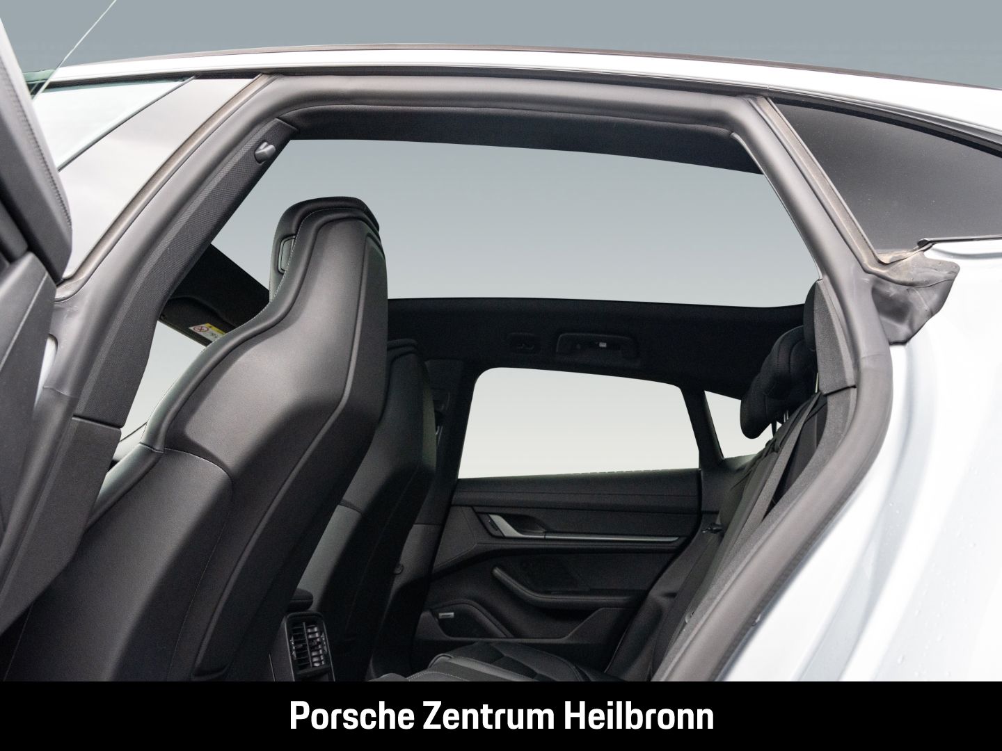 Porsche Taycan 4 Cross Turismo BOSE Surround-View 21-Zol