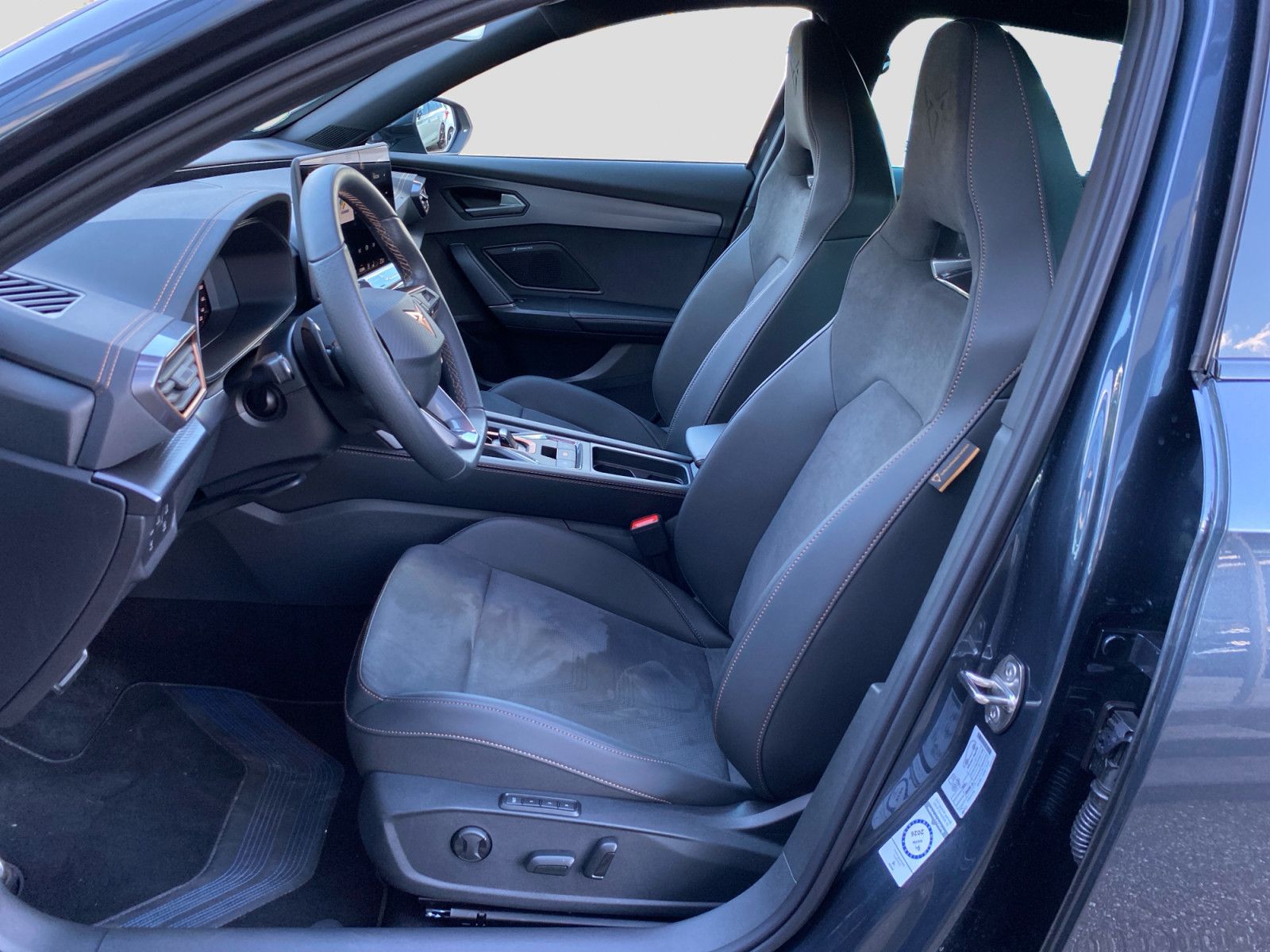 Cupra Formentor VZ 2.0TSI DSG 4Drive ACC AHK Kessy