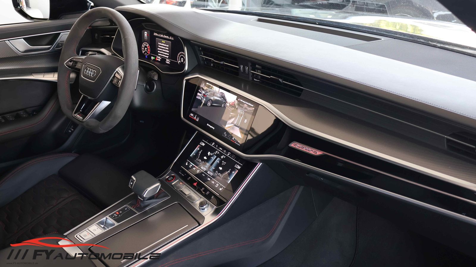 Audi RS6 4.0 TFSI quattro Keramic* Pano* AHK* Carbon