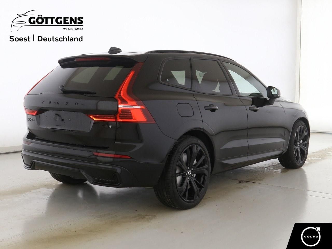 Volvo XC60 T6 AWD Black Edition Ultra AHK LUFT MASSAGE