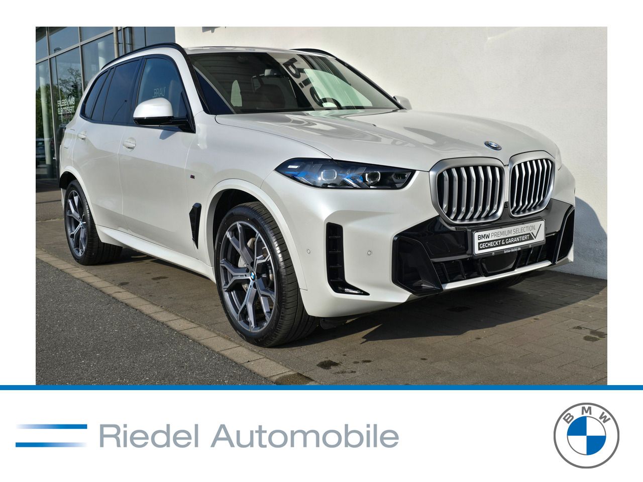 BMW X5 xDrive50e M Sportpaket*Pano*AHK*adapLED*DAPro