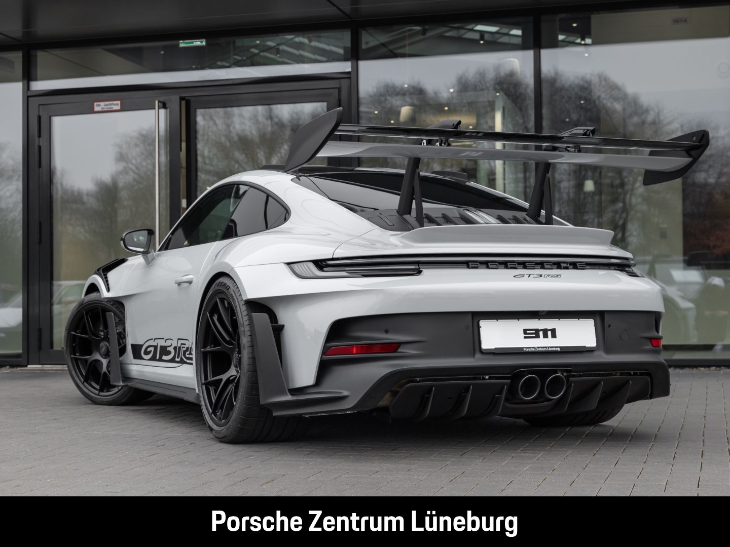 Porsche 992 911 GT3 RS - Samsaru's Car Outlet