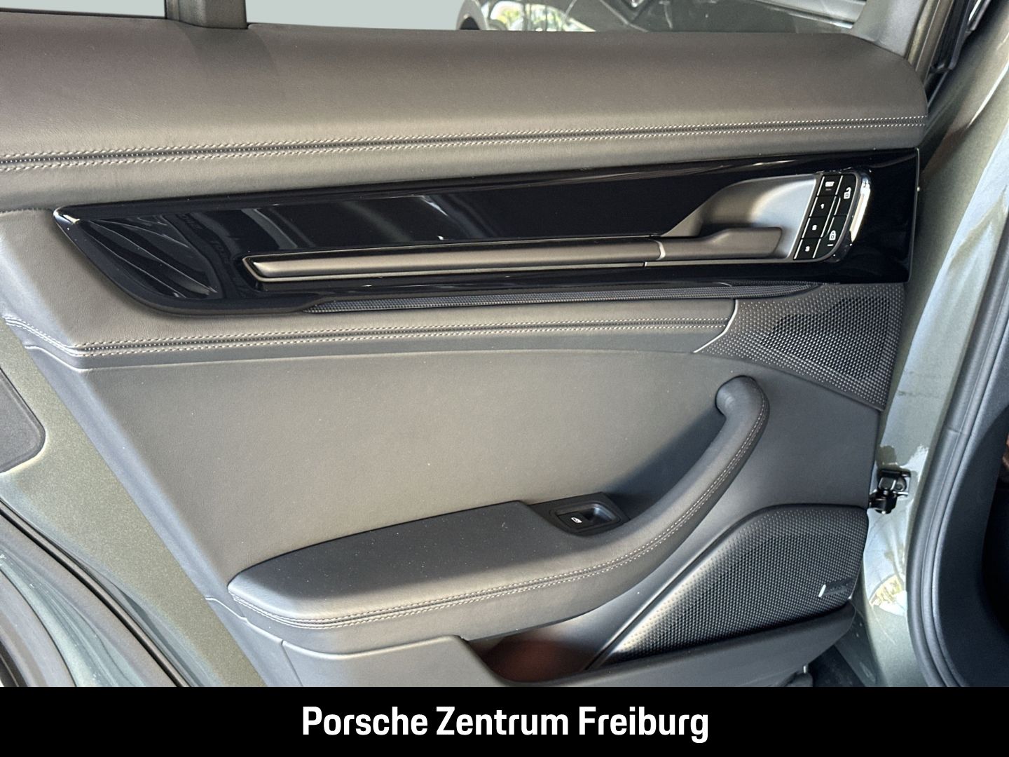Porsche Panamera Turbo E-Hybrid BOSE Sportabgasanlage