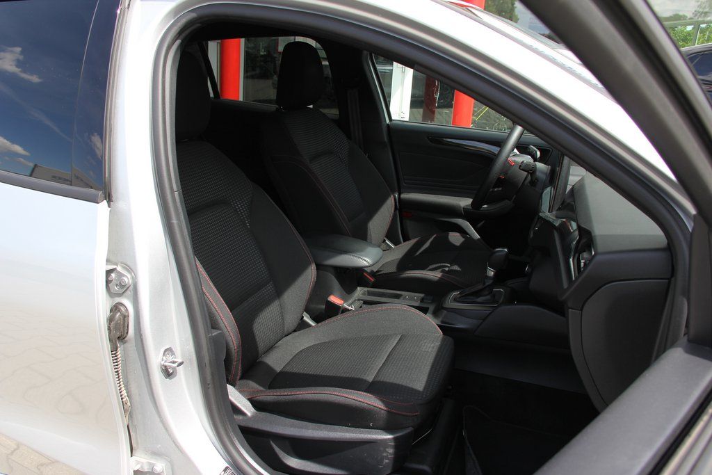 Ford Focus Turnier 155PS ST-LINE LED AdapTempomat CAM