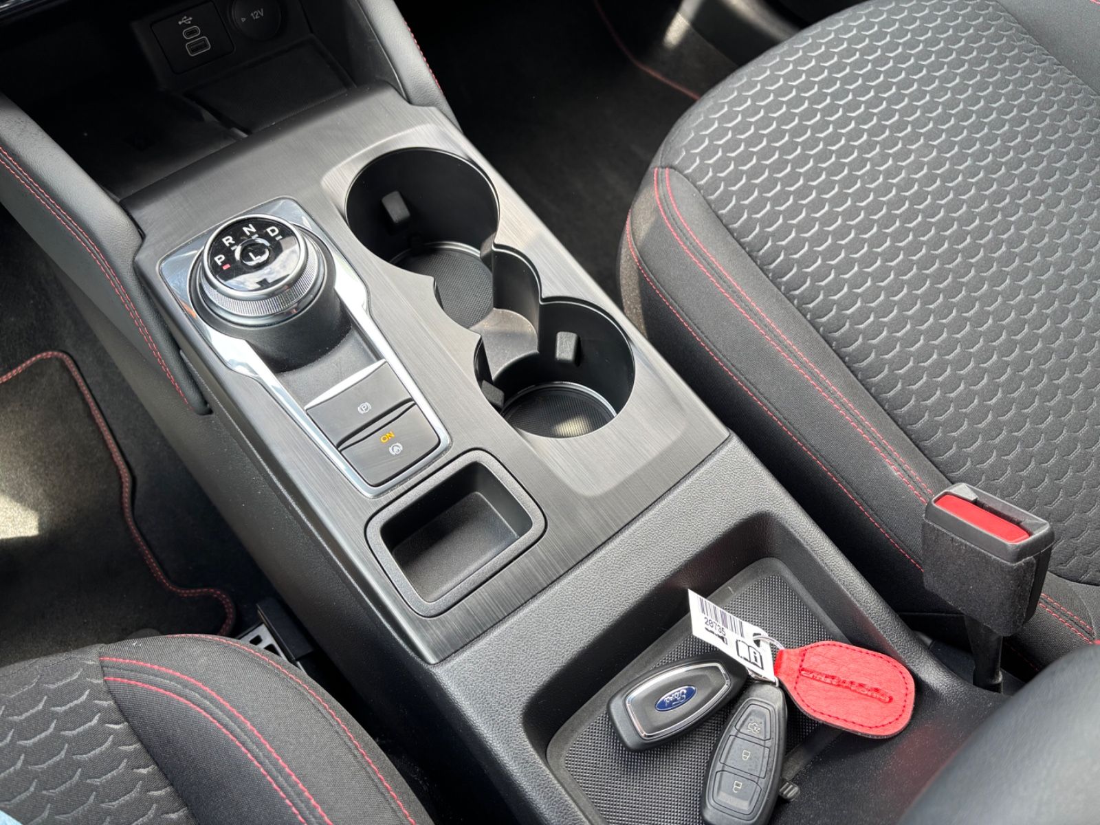 Ford Kuga Plug-In Hybrid ST-Line - Samsaru's Car Outlet