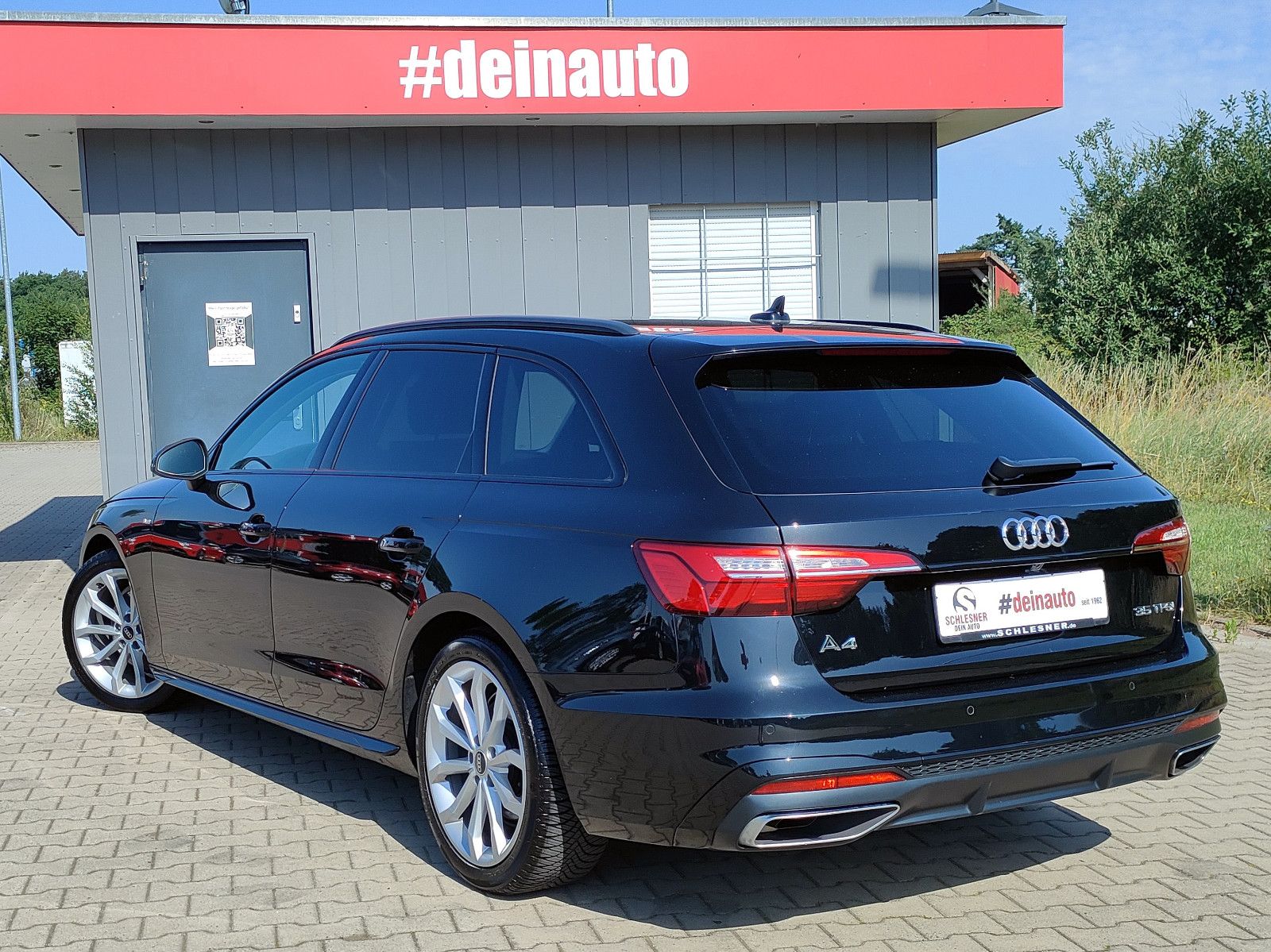 Audi A4 Avant 35 TFSI S line - Samsaru's Car Outlet