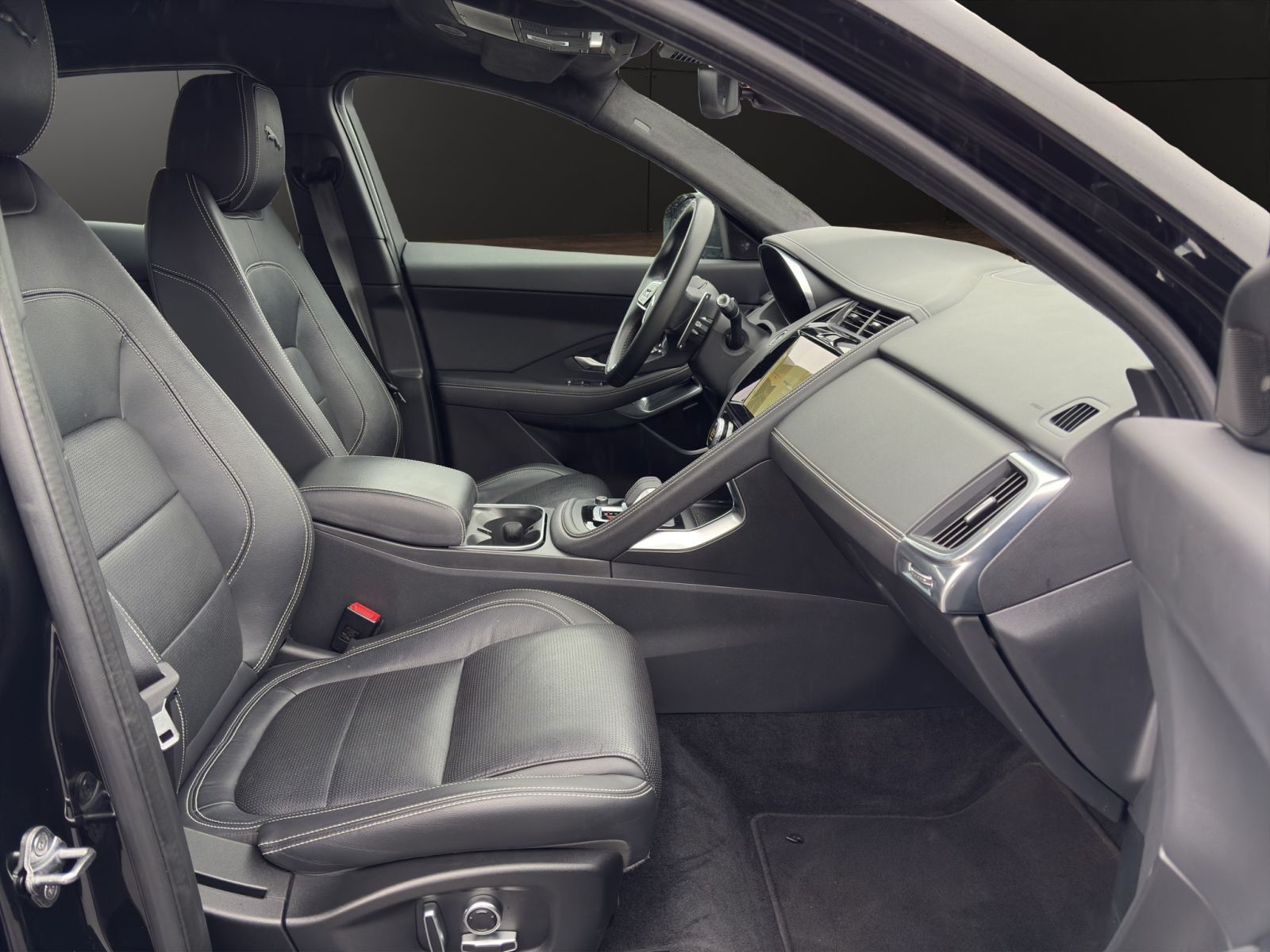 Jaguar E-Pace D200 AWD R-Dynamic SE