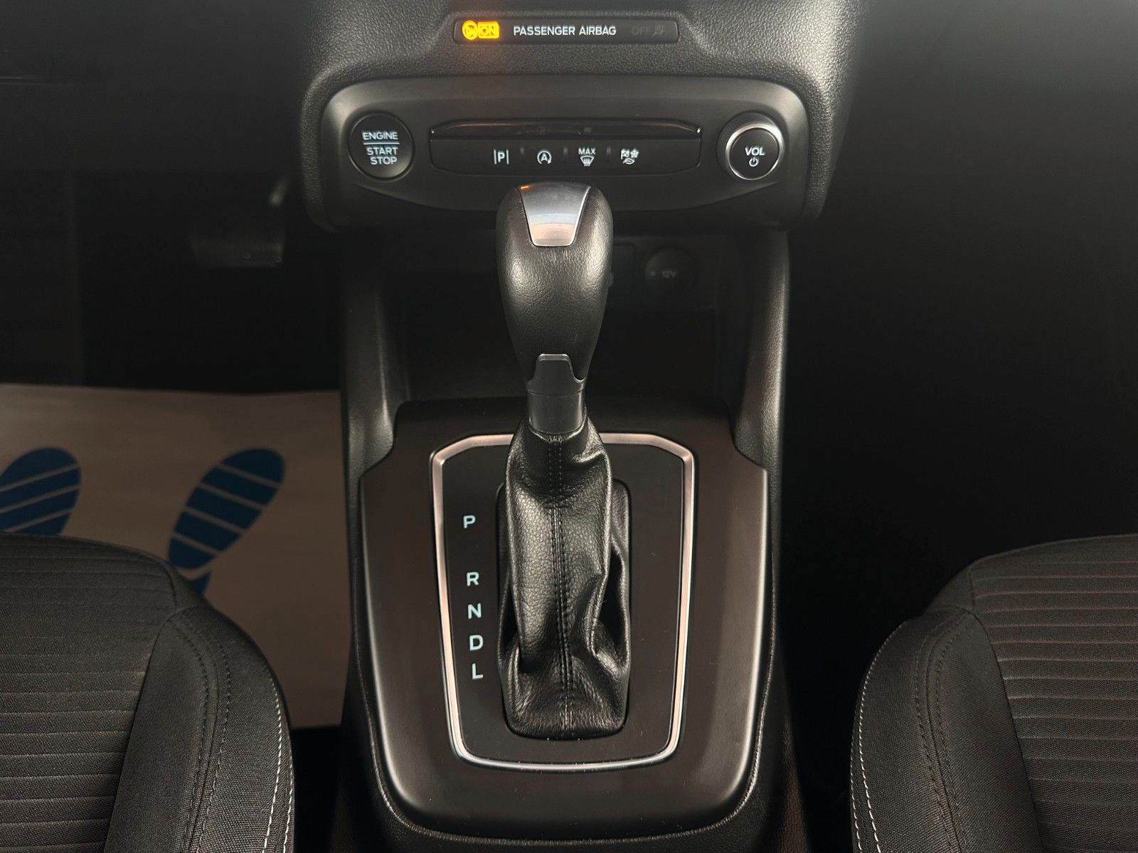 Ford Focus Lim. Titanium| Navi | LED | Assistenzpaket