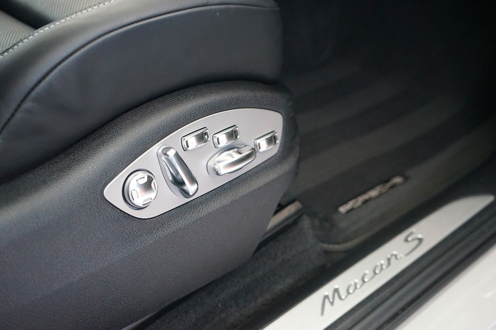 Porsche Macan S MY23/Kreide/LUFT/PANO/ACC/BOSE/MEGA/21z