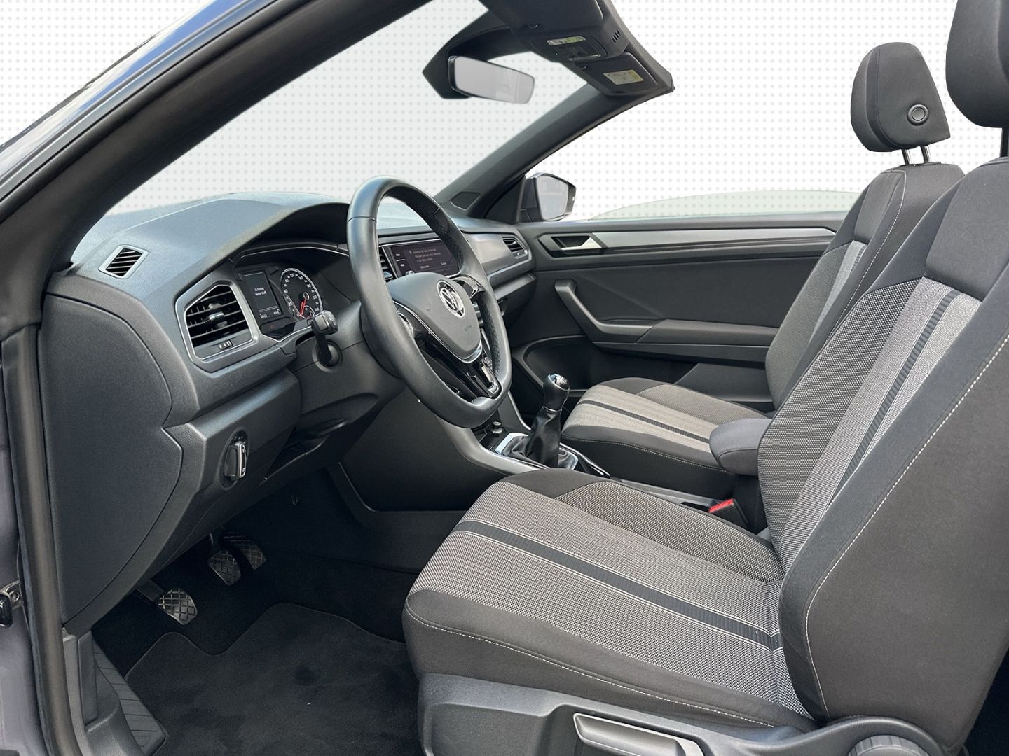 Volkswagen T-Roc Cabriolet Style - Samsaru's Car Outlet