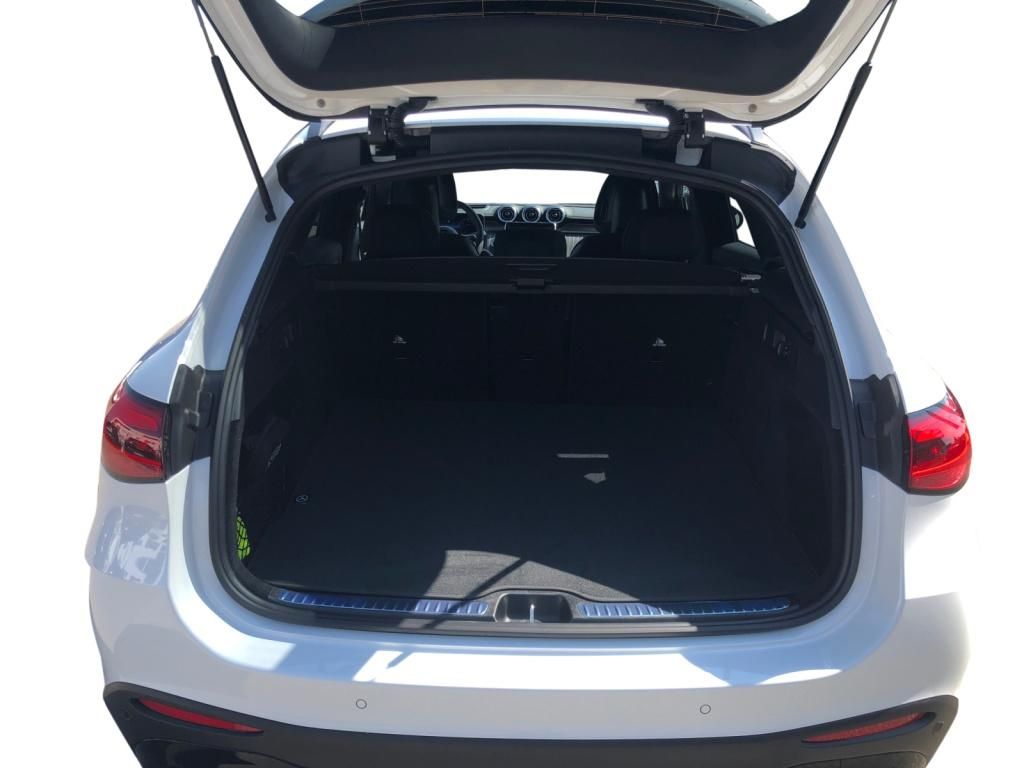 Mercedes-Benz GLC 300 d 4MATIC +AMGPremium+20Z+Night+Pano+AHK