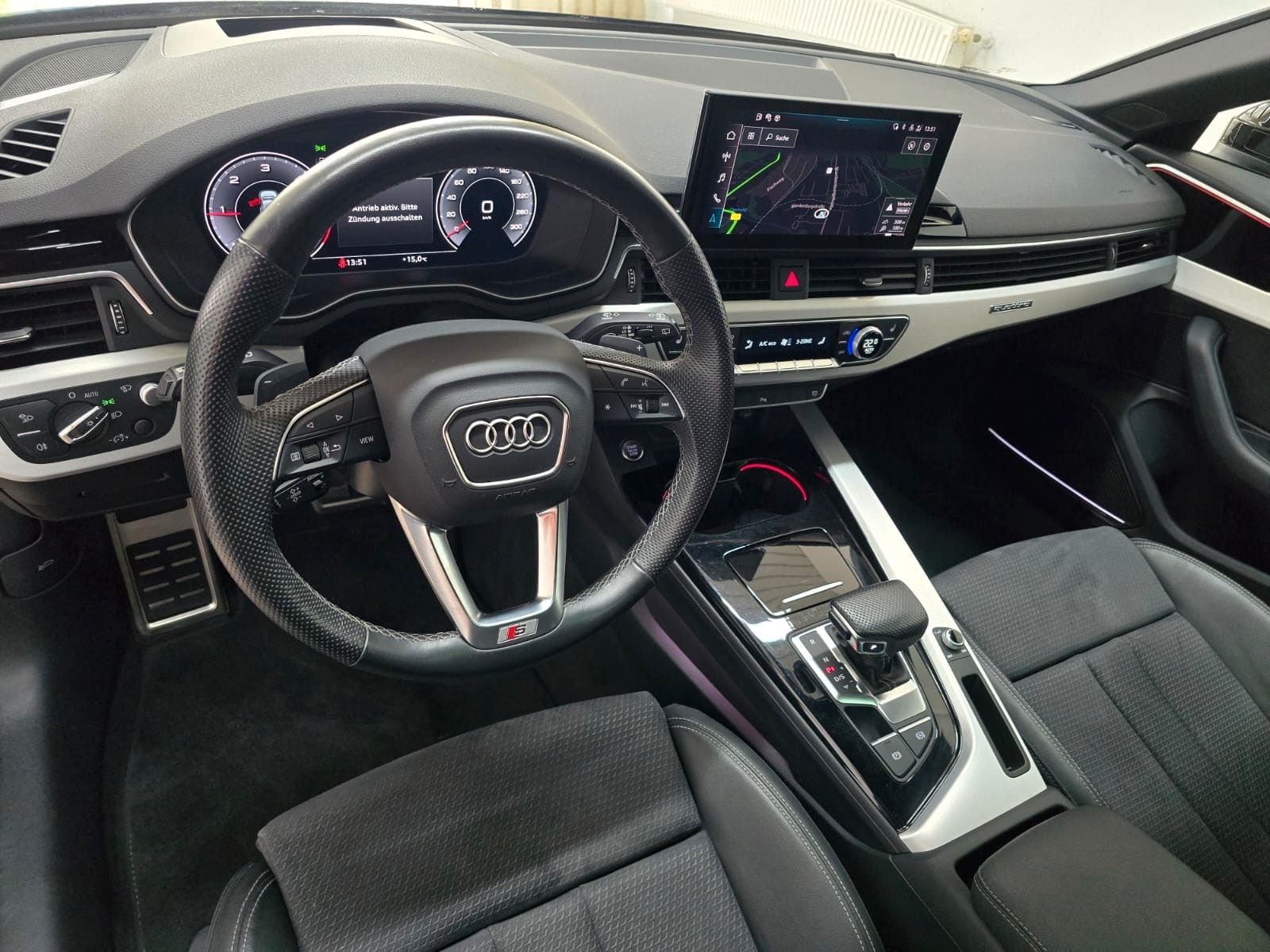 Audi A4 Avant 40 TDI qu. S Line Matrix Panorama B&O