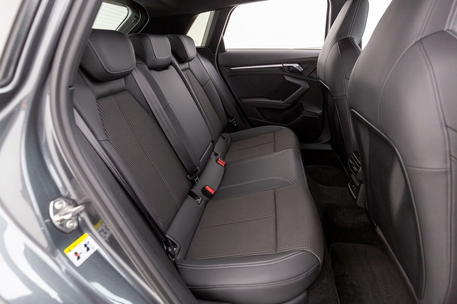 Audi A3 Sportback S line 45 TFSI e S tr. LED NAVI VIR