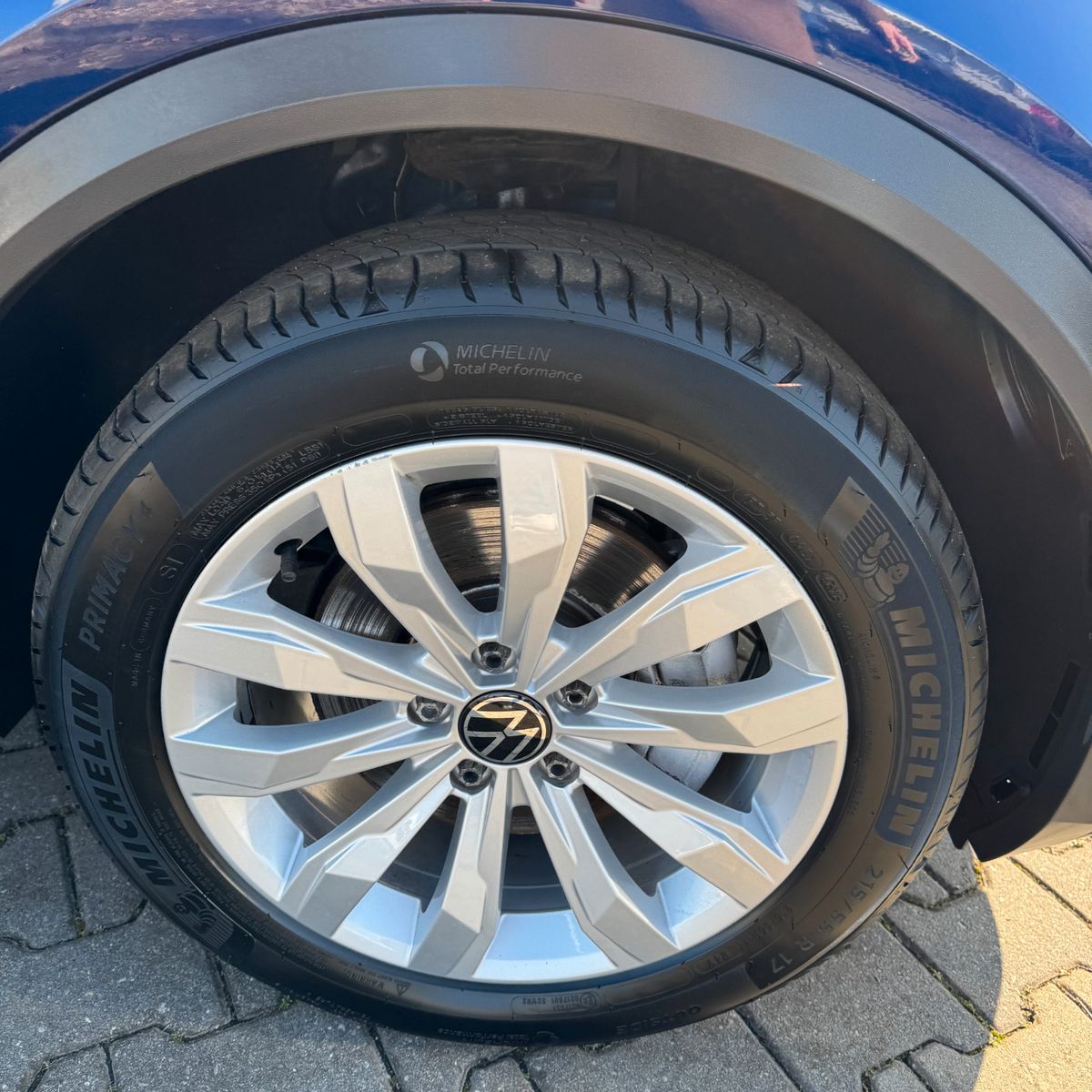 Volkswagen T-Roc Sport - Samsaru's Car Outlet