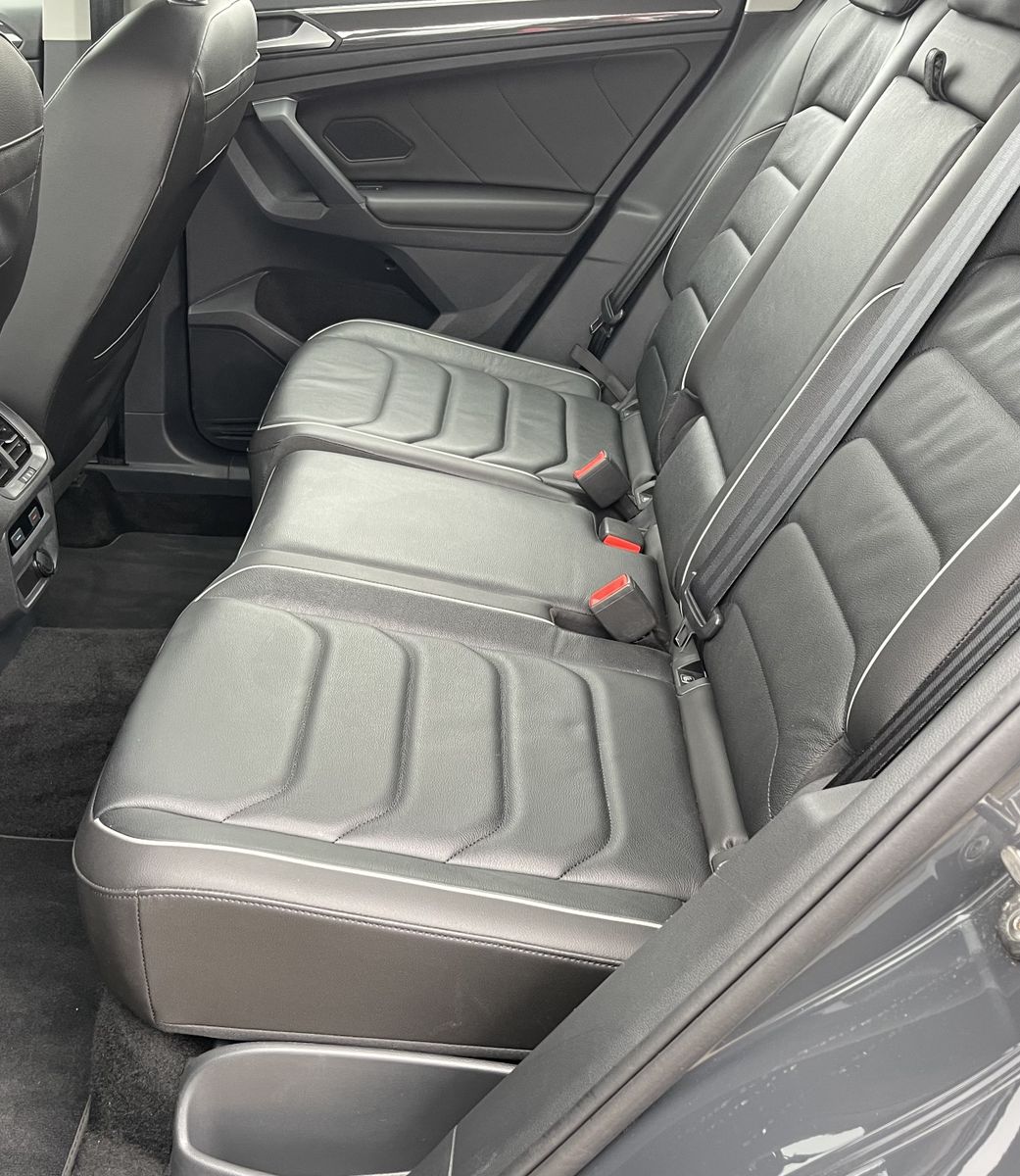 Volkswagen Tiguan 2.0 TDI*4Motion*AHK*Leder*Cam*STHZ*HeadUp