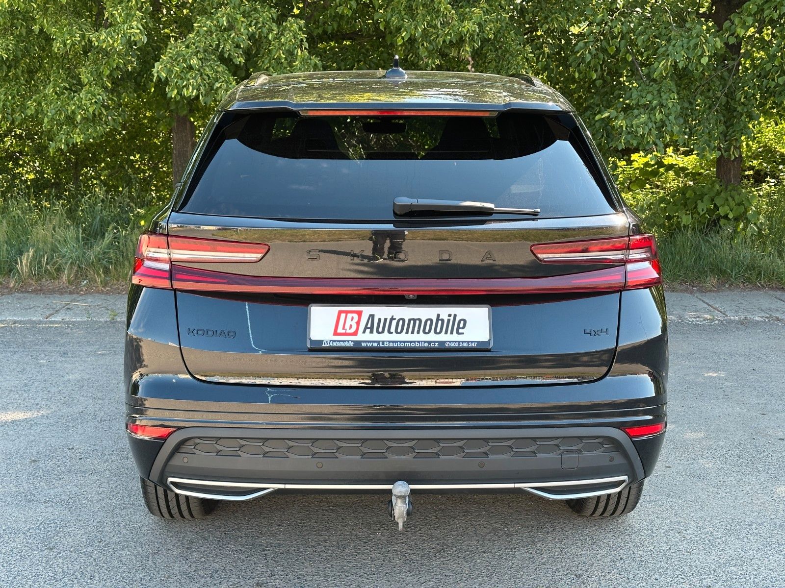 Skoda Sportline 4x4 NAVI Webasto PADACH DCC+ LM20"AHK