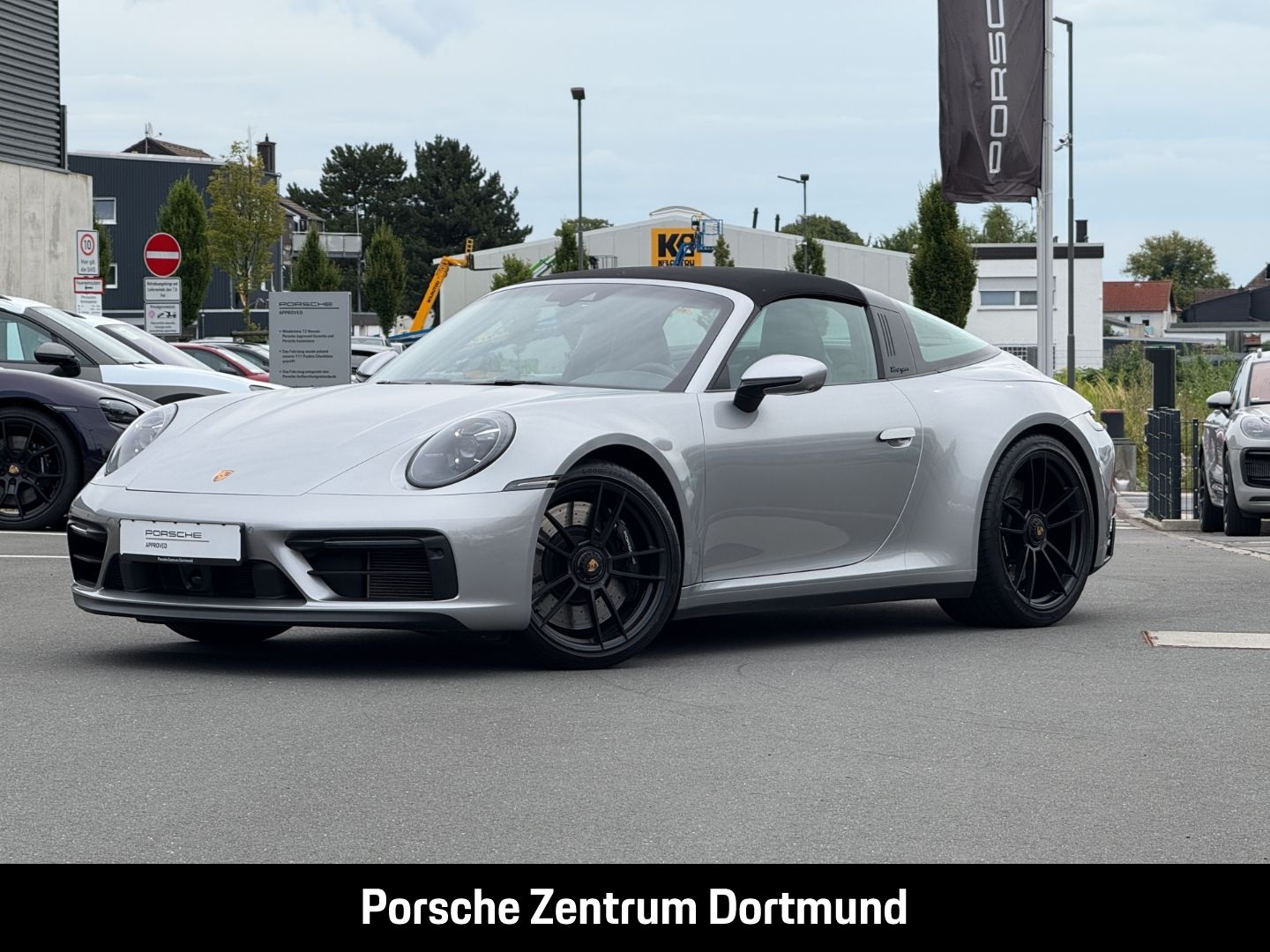 Porsche 992 911 Targa 4 GTS BOSE Sportabgasanlage LED