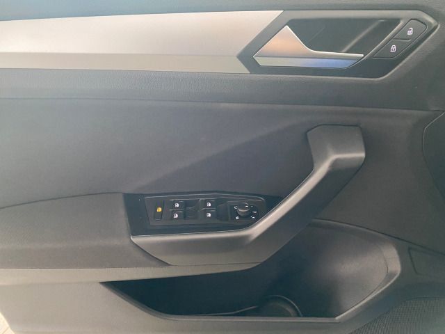 Volkswagen T-Roc Life 1.5 TSI DSG - Samsaru's Car Outlet