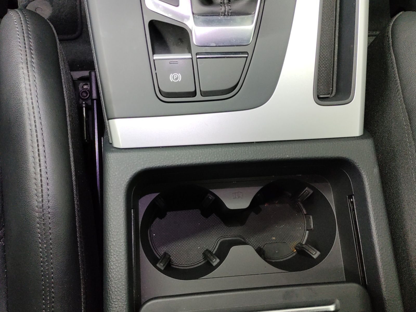 Audi Q5 Sportback 40 TFSI S LINE NP79 LM21 BuO ST.HEI