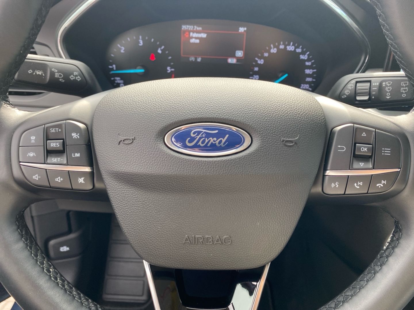 Ford Focus Turnier 1.5 EcoBlue TITANIUM *Matrix*AHK*