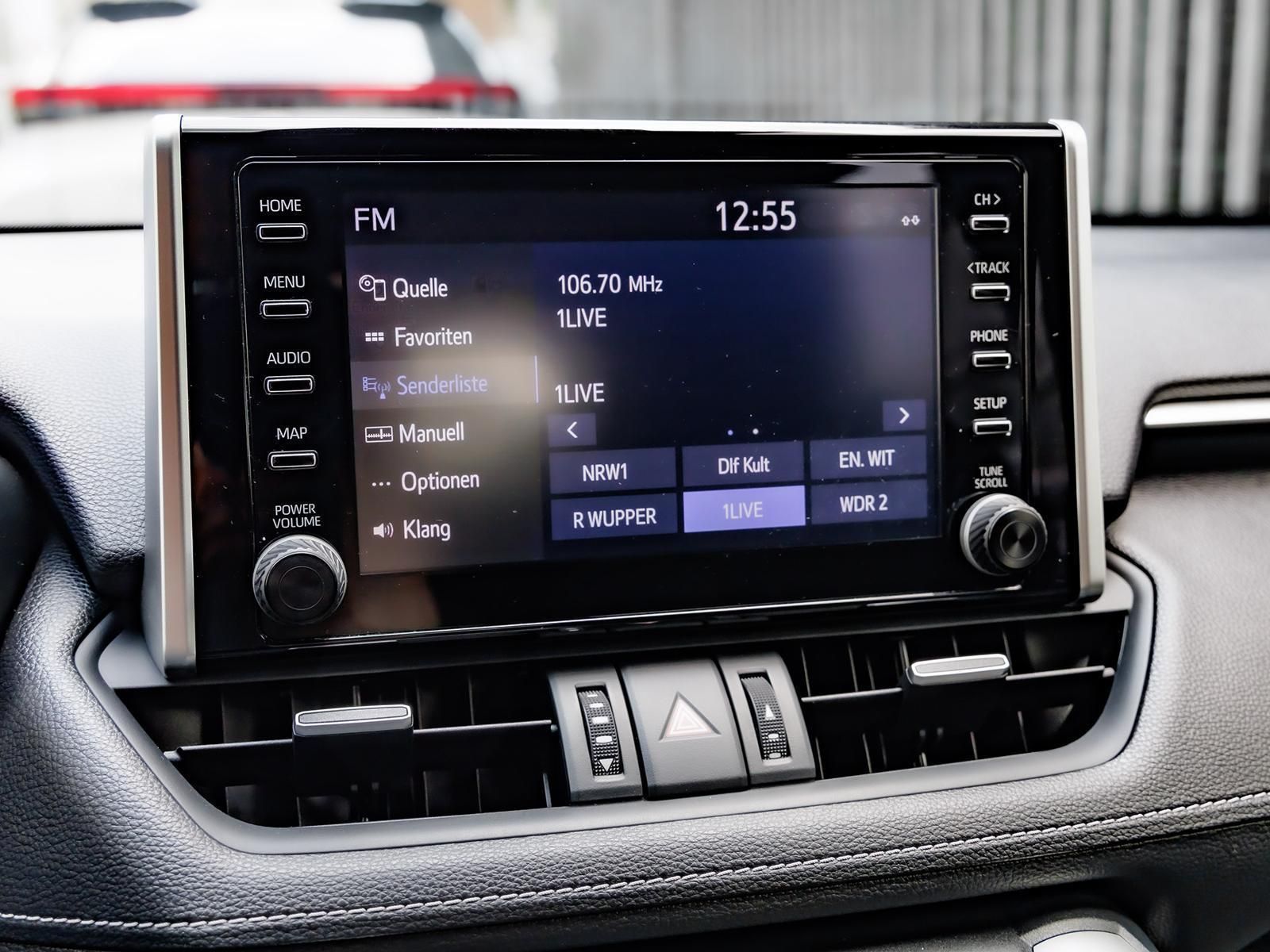 Toyota RAV 4 2.5 Hybrid Club - Samsaru's Car Outlet
