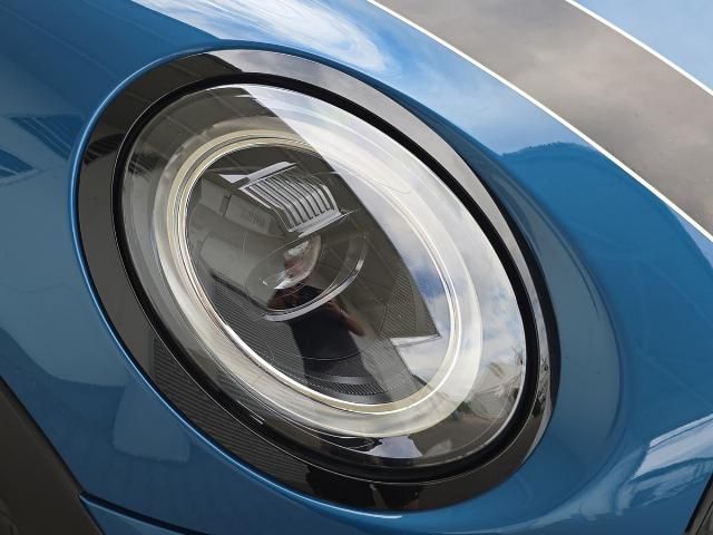 MINI Cooper S - Samsaru's Car Outlet