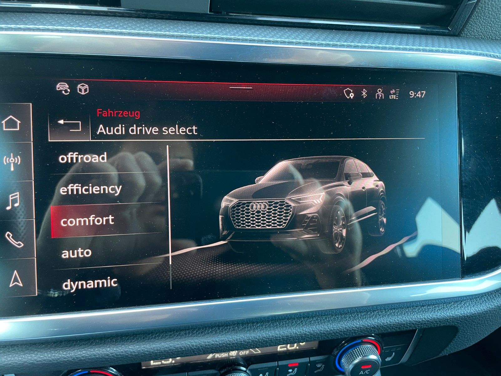 Audi Q3 Sportback 2,0TFSI quattro Sline Black - Samsaru's Car Outlet