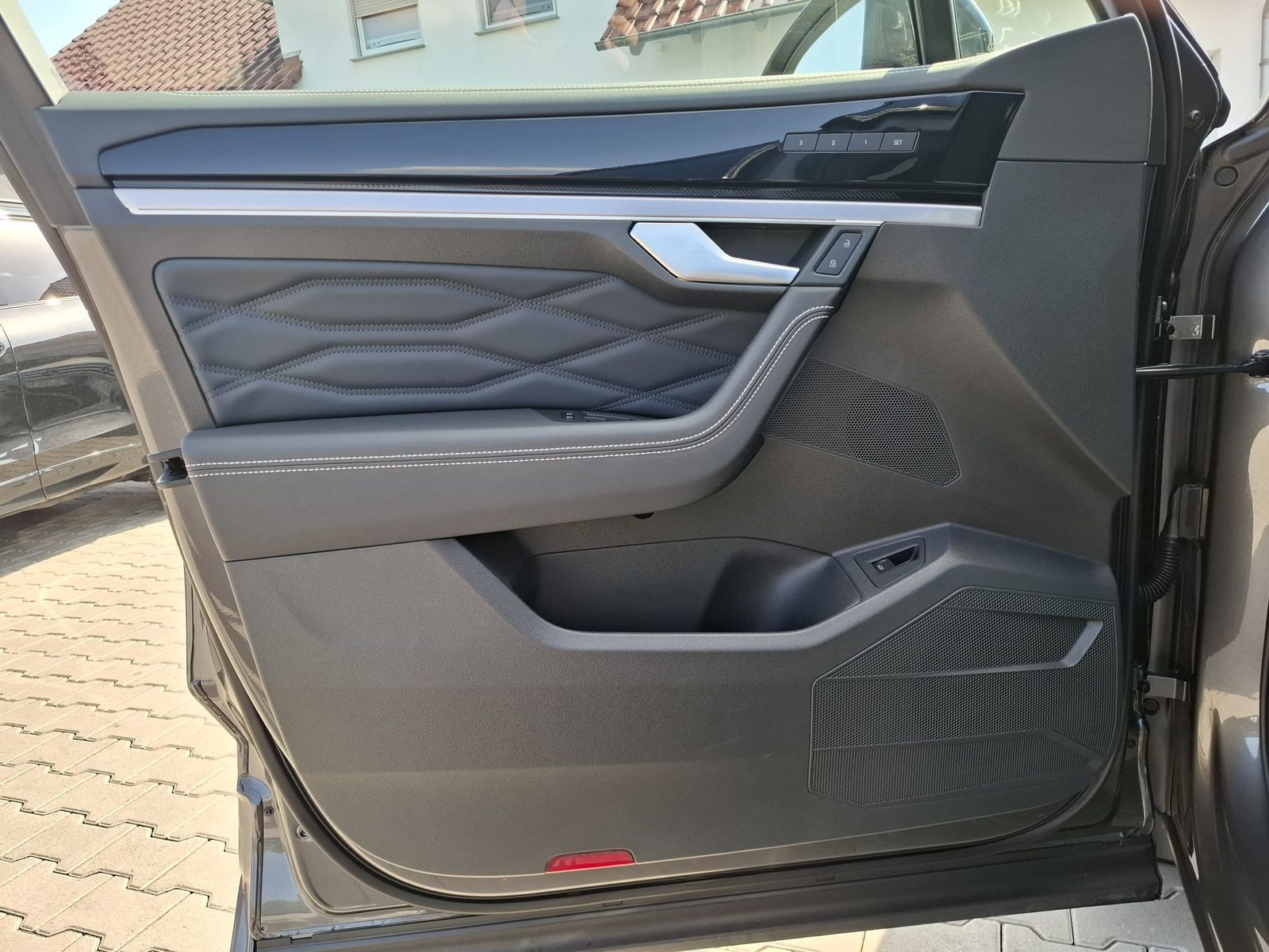 Volkswagen Touareg 3.0TDI 4M R-Line VOLL Black 22" UPE 114T
