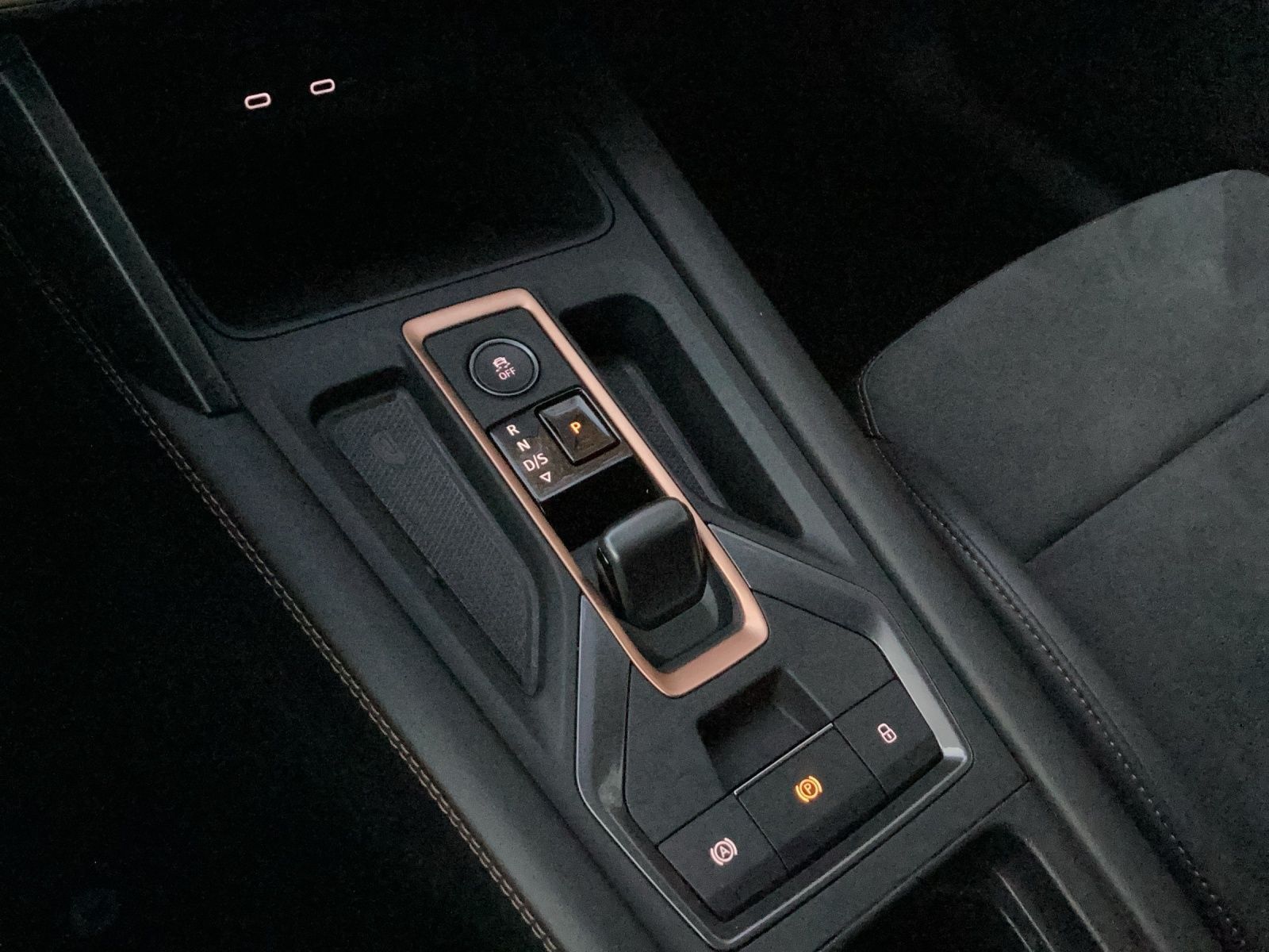 Cupra Formentor VZ 2.0 TSI PANO AHK SENNHEISER MATRIX