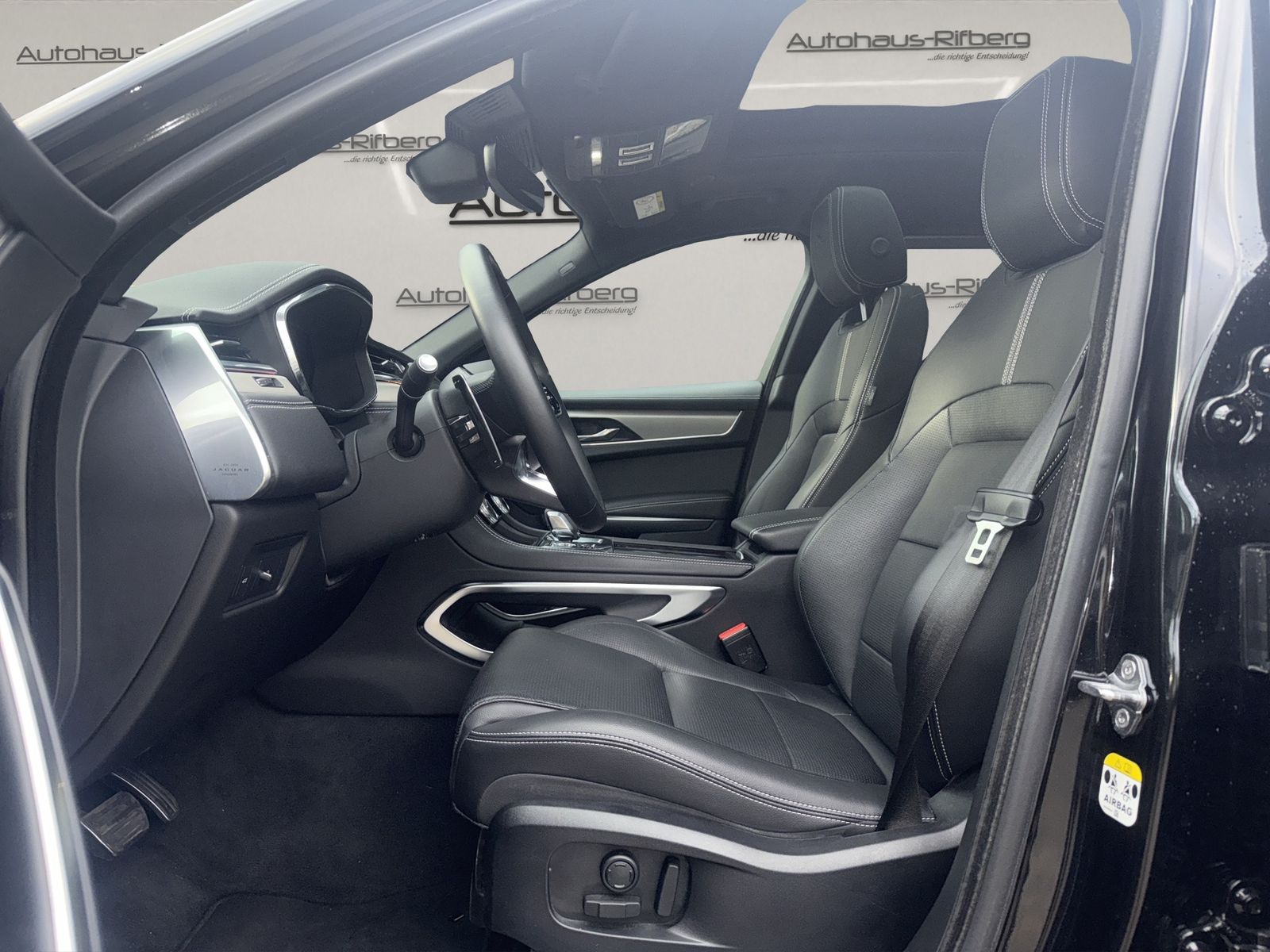Jaguar F-PACE D200 R-Dynamic SE AWD/AHK/PANO/ACC/MEMORY