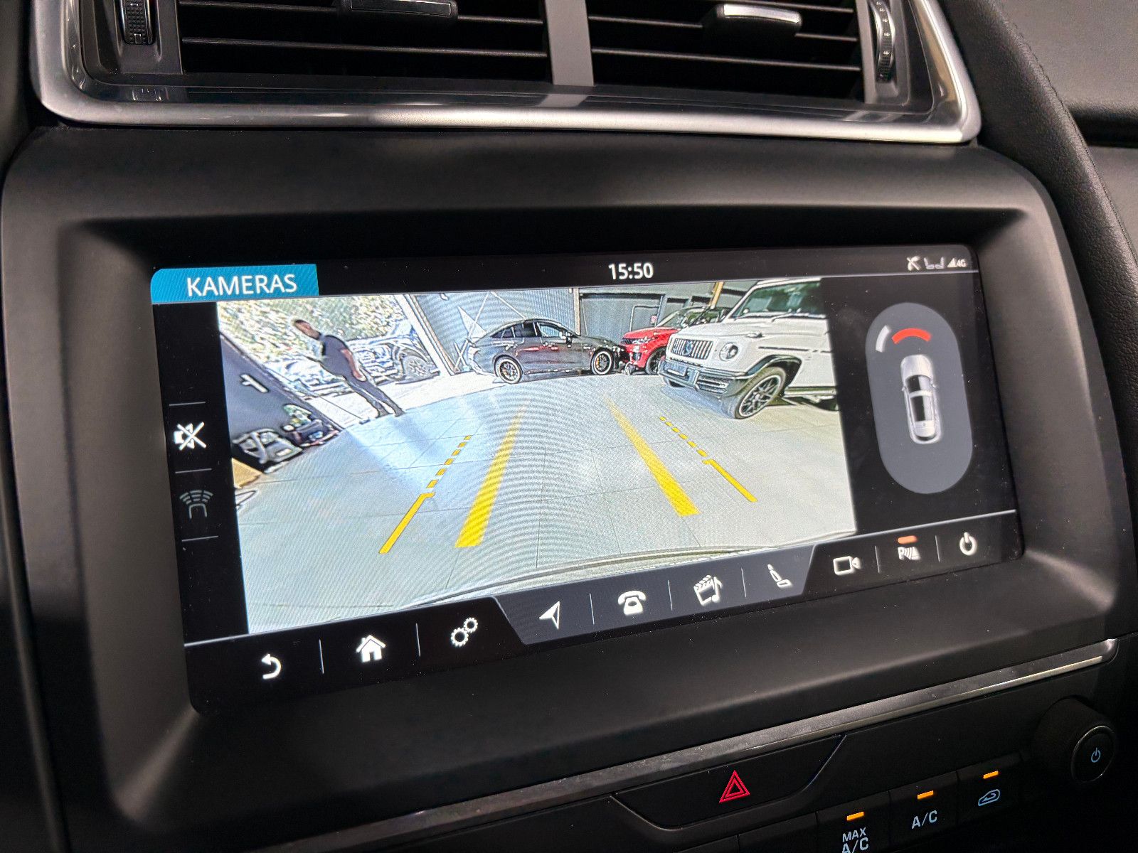Jaguar E-PACE S/NAVI/KAMERA/APPLE/ACC/SHZ/KLIMA/TOTWINK