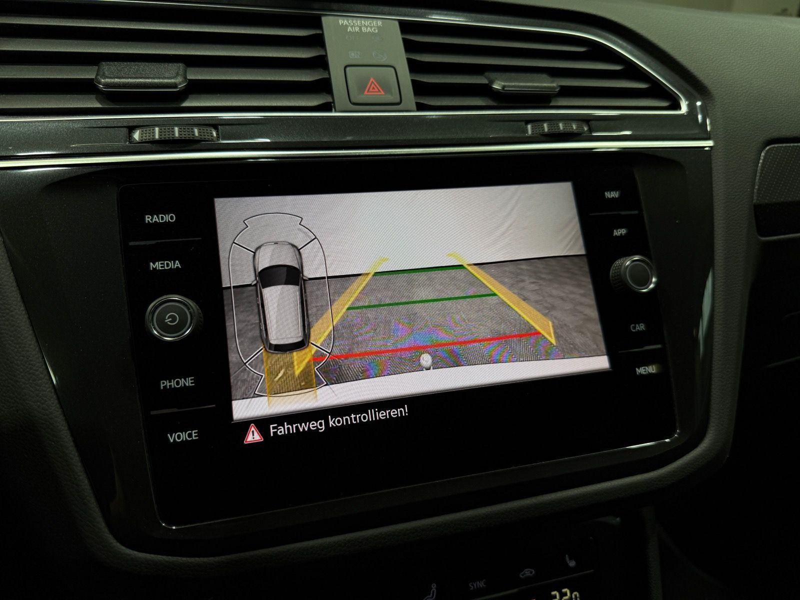 Volkswagen Tiguan R-Line 1.5 TSI DSG - Samsaru's Car Outlet