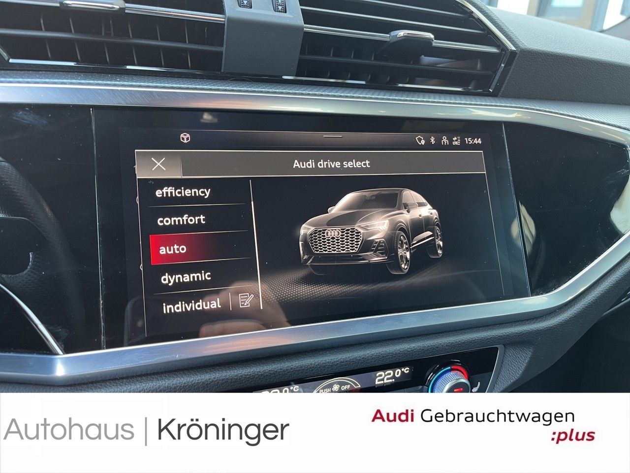 Audi Q3 Sportback 40 TFSI quattro S line - Samsaru's Car Outlet