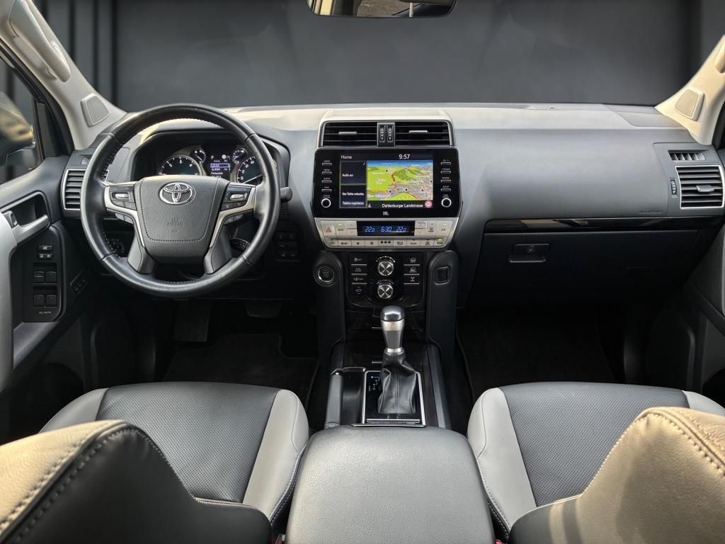 Toyota Land Cruiser 2.8 D4-D TEC Edition AHK PANO JBL B