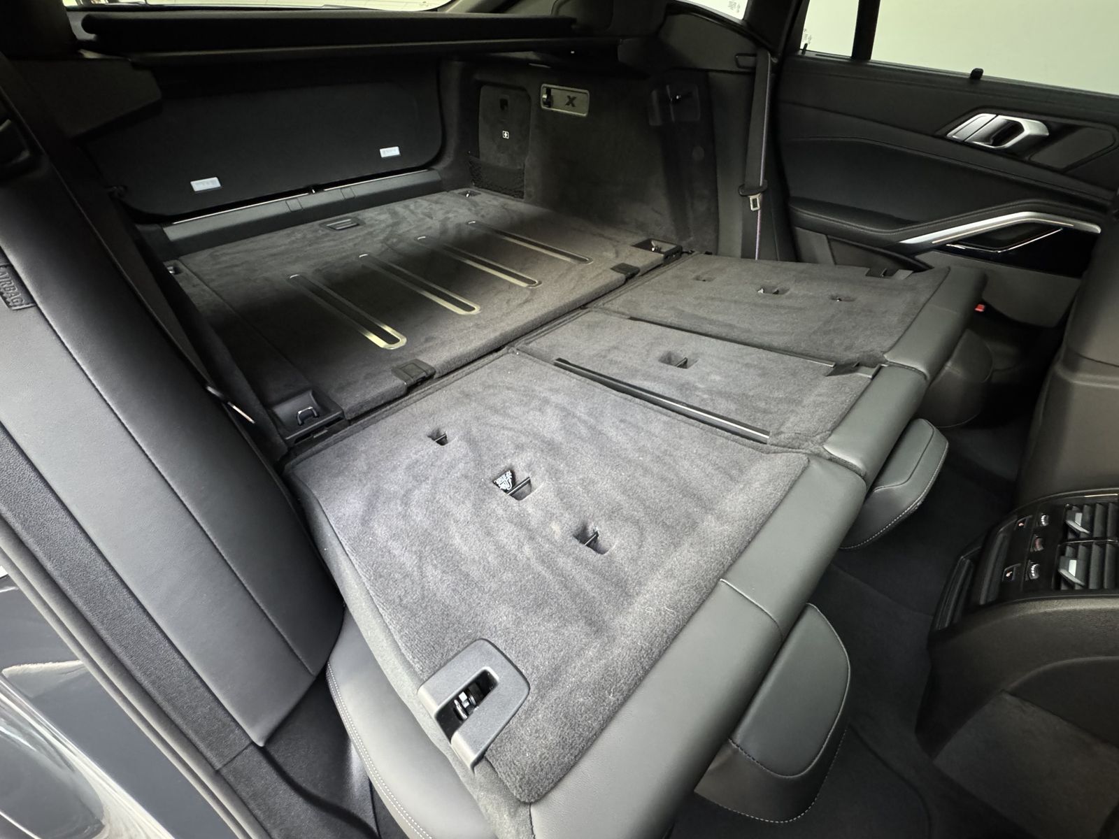 BMW X6 xDrive40d M Sport Pro - Samsaru's Car Outlet