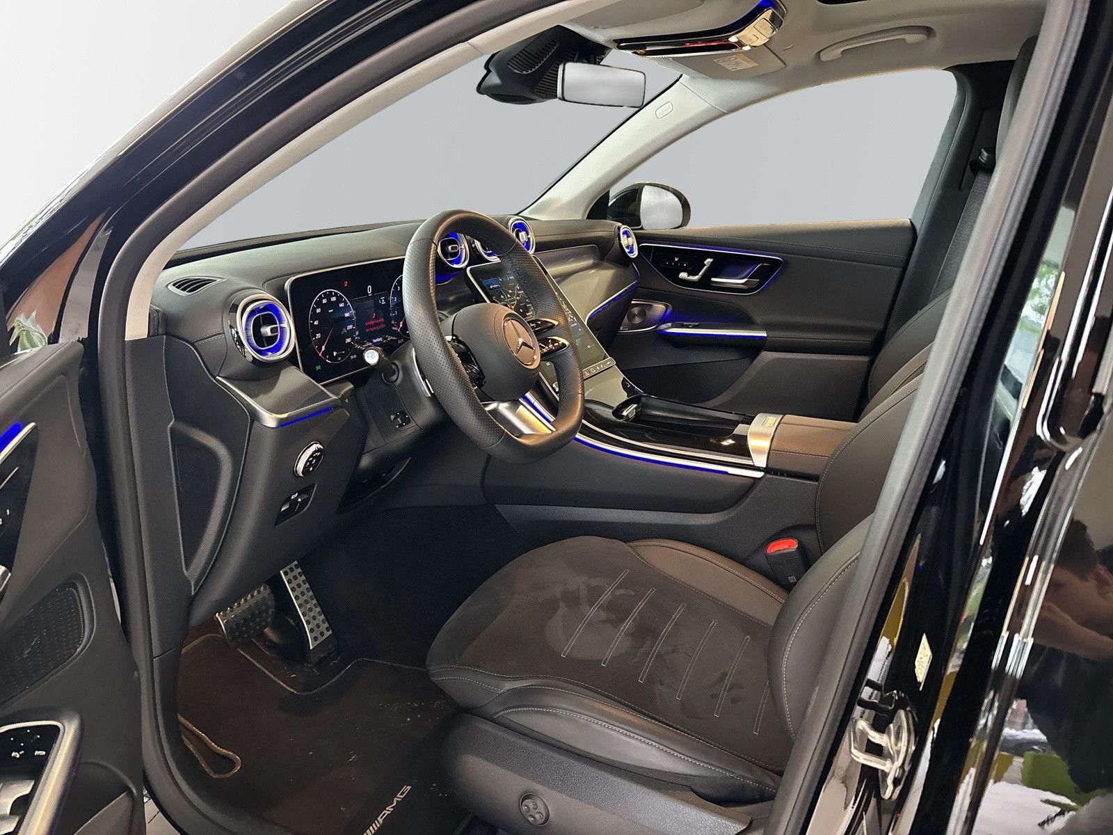 Mercedes-Benz GLC 200 4M Edition AMG Line *Pano *360° *AHK *20