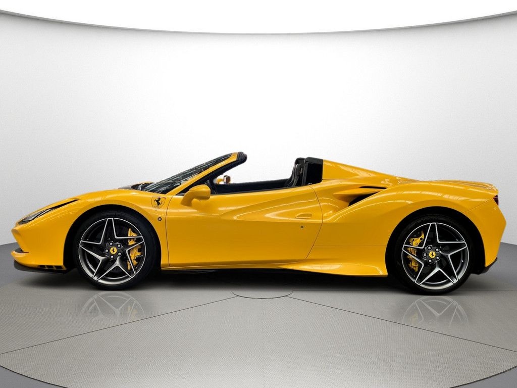 Ferrari F8 Spider - Samsaru's Car Outlet