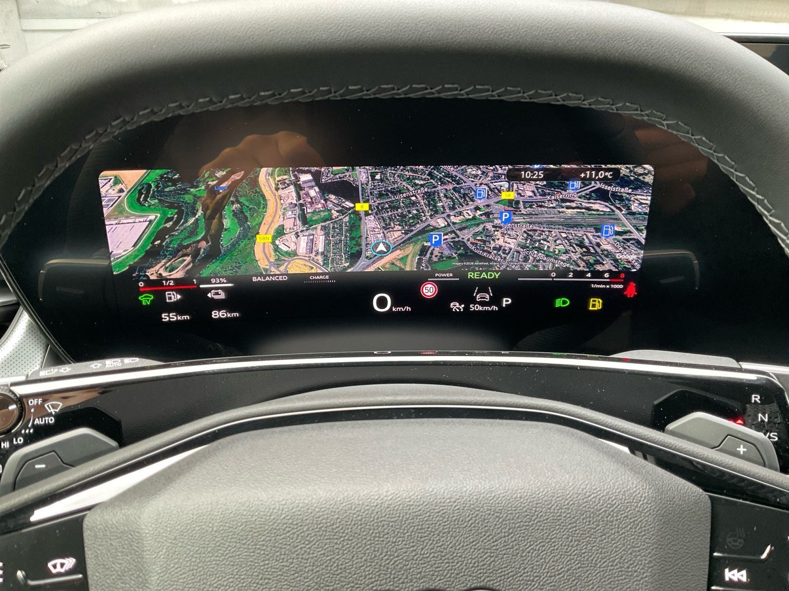 Audi Q3 SUV e-hybrid S line AHK MATRIX HeadUp SONOS