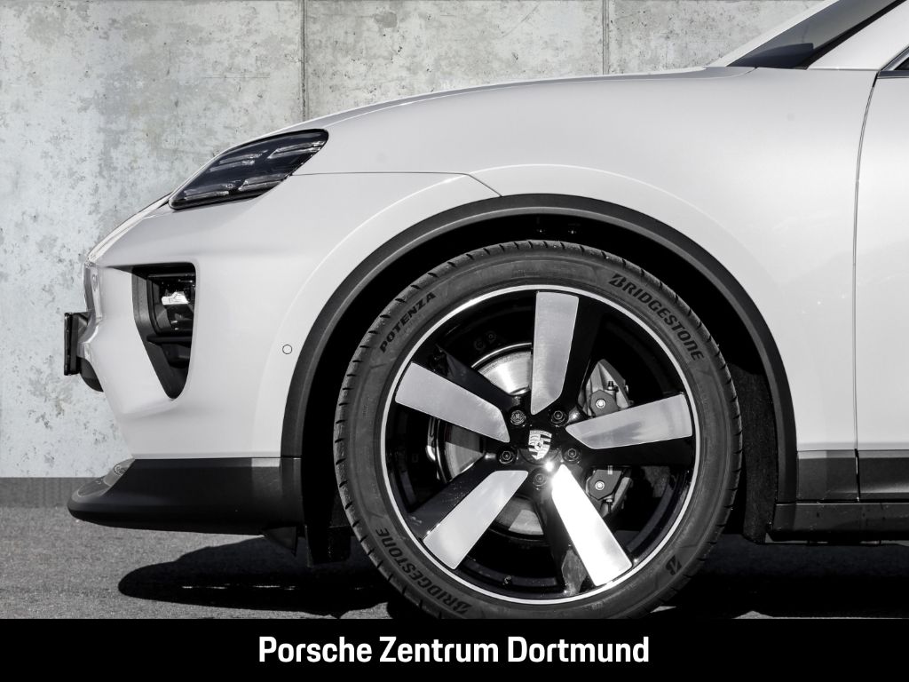 Porsche Macan 4 - Samsaru's Car Outlet